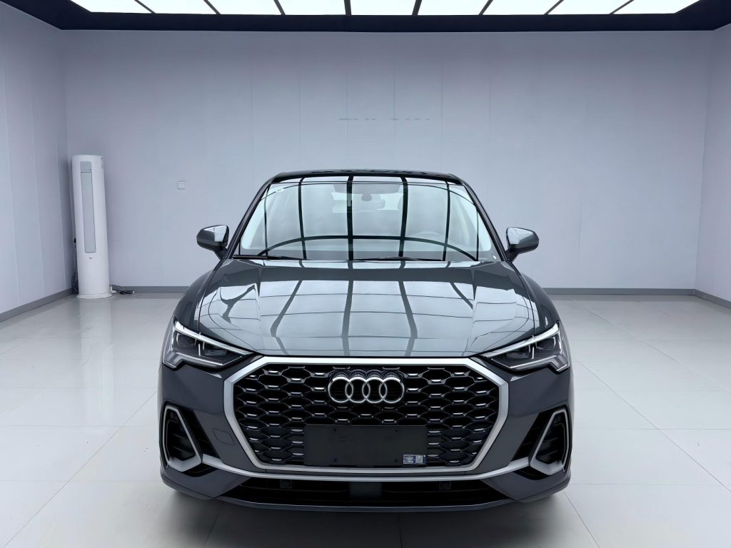 Audi Q3 Sportback 2023 35 TFSI Progressive 1.4T - Huishida Trading