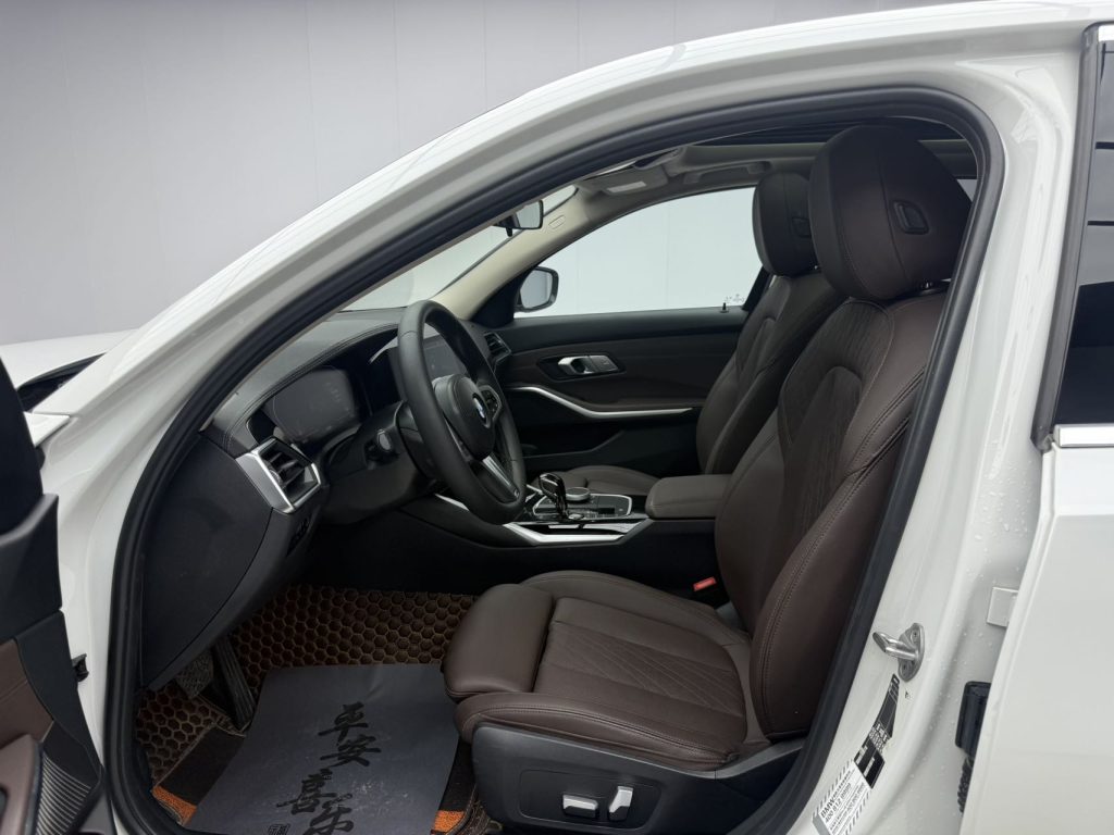 BMW 3 Series 2022 320Li M Sport Package - Huishida Trading