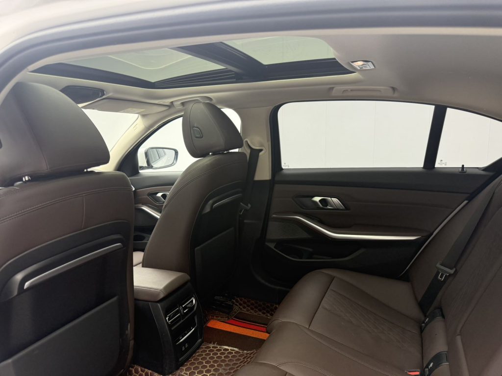 BMW 3 Series 2022 320Li M Sport Package - Huishida Trading