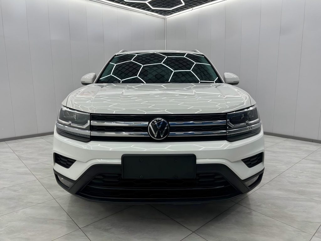 Volkswagen Tharu 2022 280TSI Two-Wheel Drive Luxury Edition - Huishida Trading