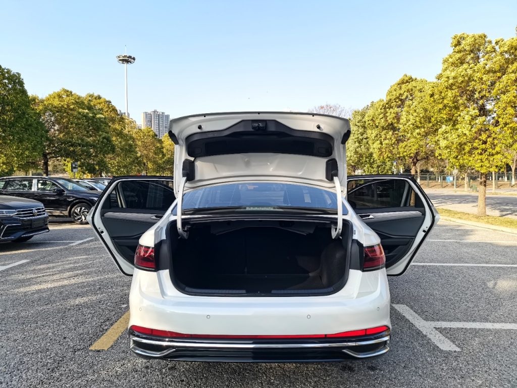 Volkswagen Sagitar 2023 280TSI DSG Transcend Plus Edition - Huishida Trading