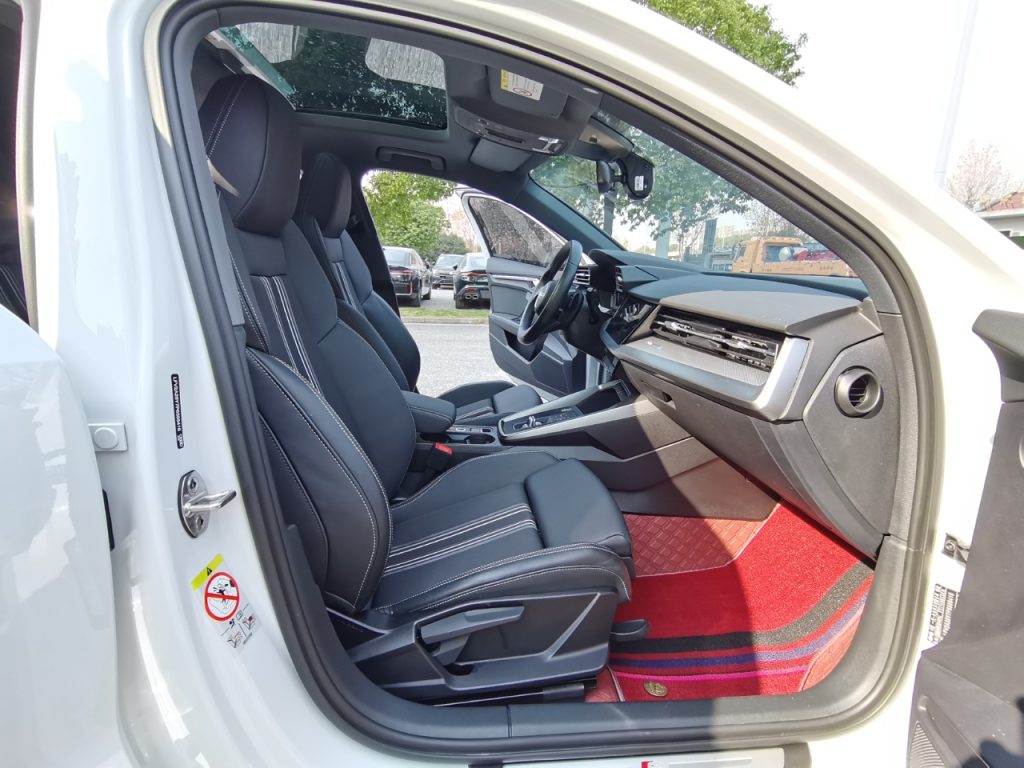 Audi A3 2022 A3L Limousine 35 TFSI Sportline - Huishida Trading