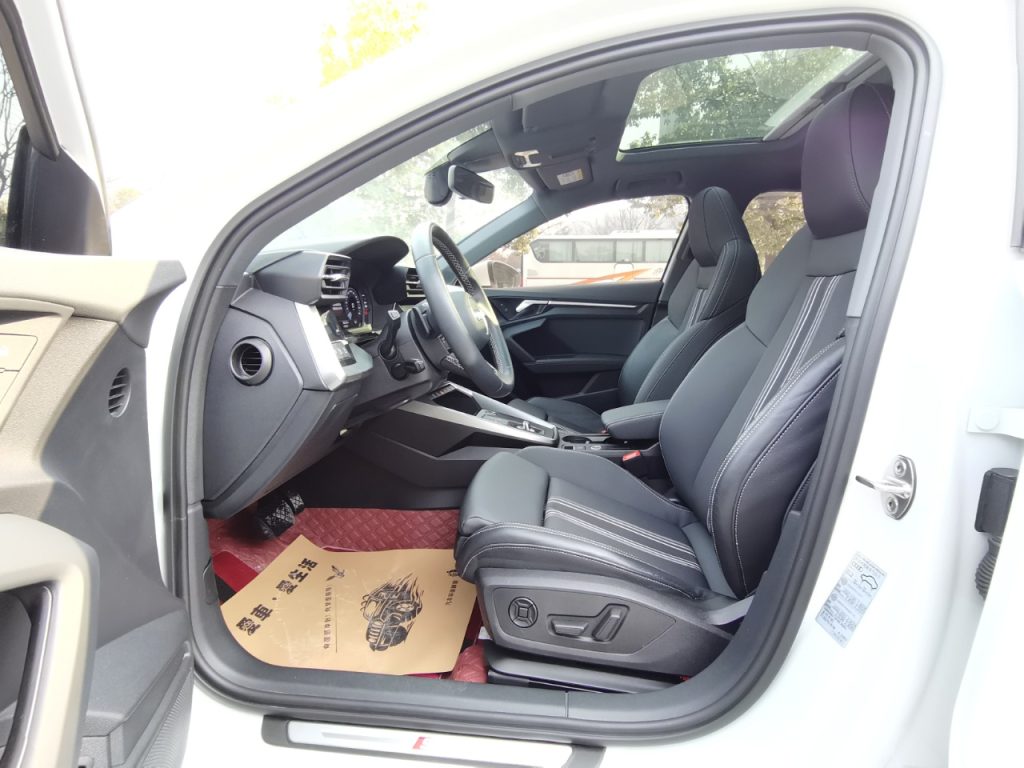 Audi A3 2022 A3L Limousine 35 TFSI Sportline - Huishida Trading