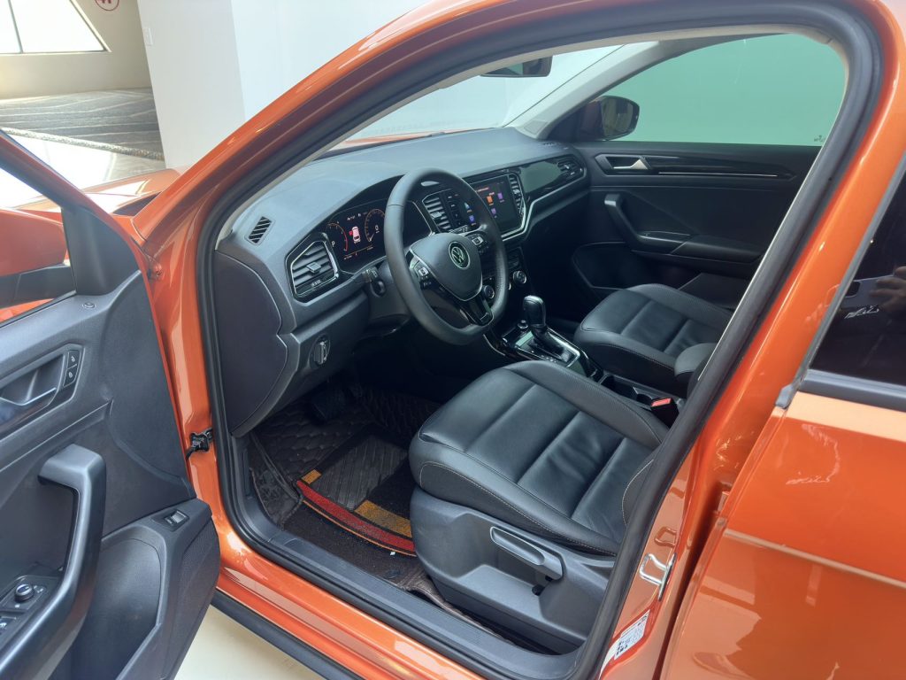 Volkswagen T-ROC 2021 года 280TSI DSG Передний привод Elite Smart Connect Edition - Huishida Trading