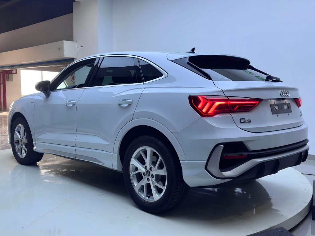 Audi Q3 Sportback 2022 года 35 TFSI Progressive - Huishida Trading