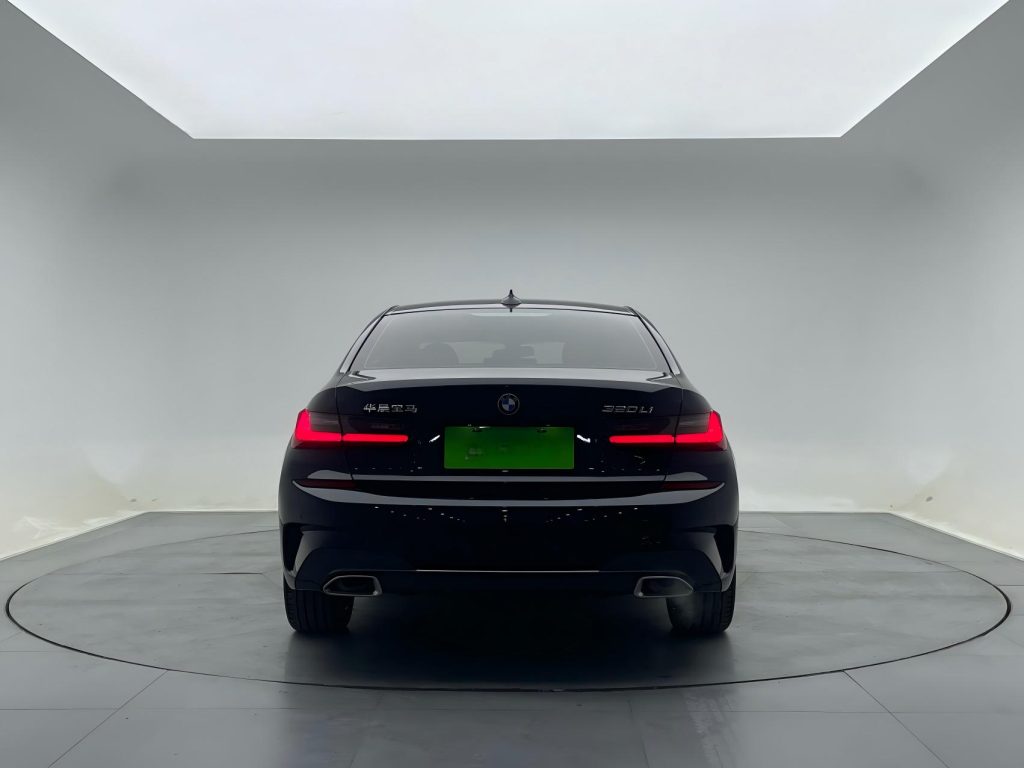 BMW 3 серии 2022 года 320Li M Sport Package - Huishida Trading