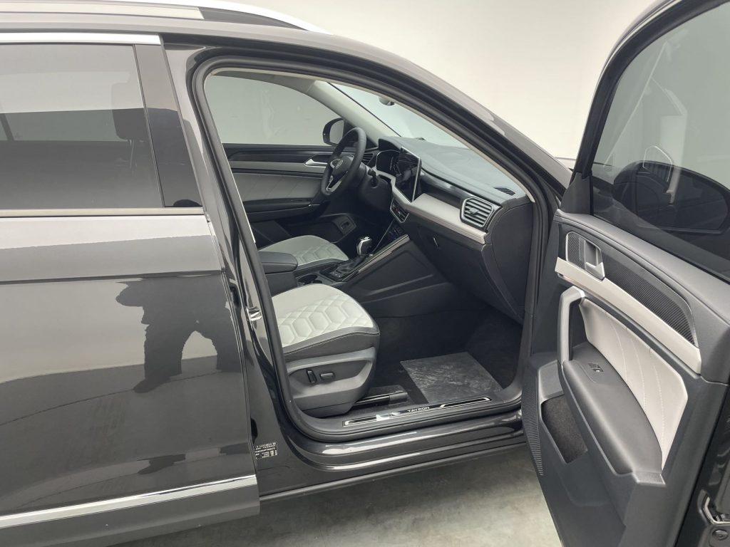 Volkswagen TAYRON 2023 года 280TSI Передний привод Luxury Plus Advanced Edition - Huishida Trading