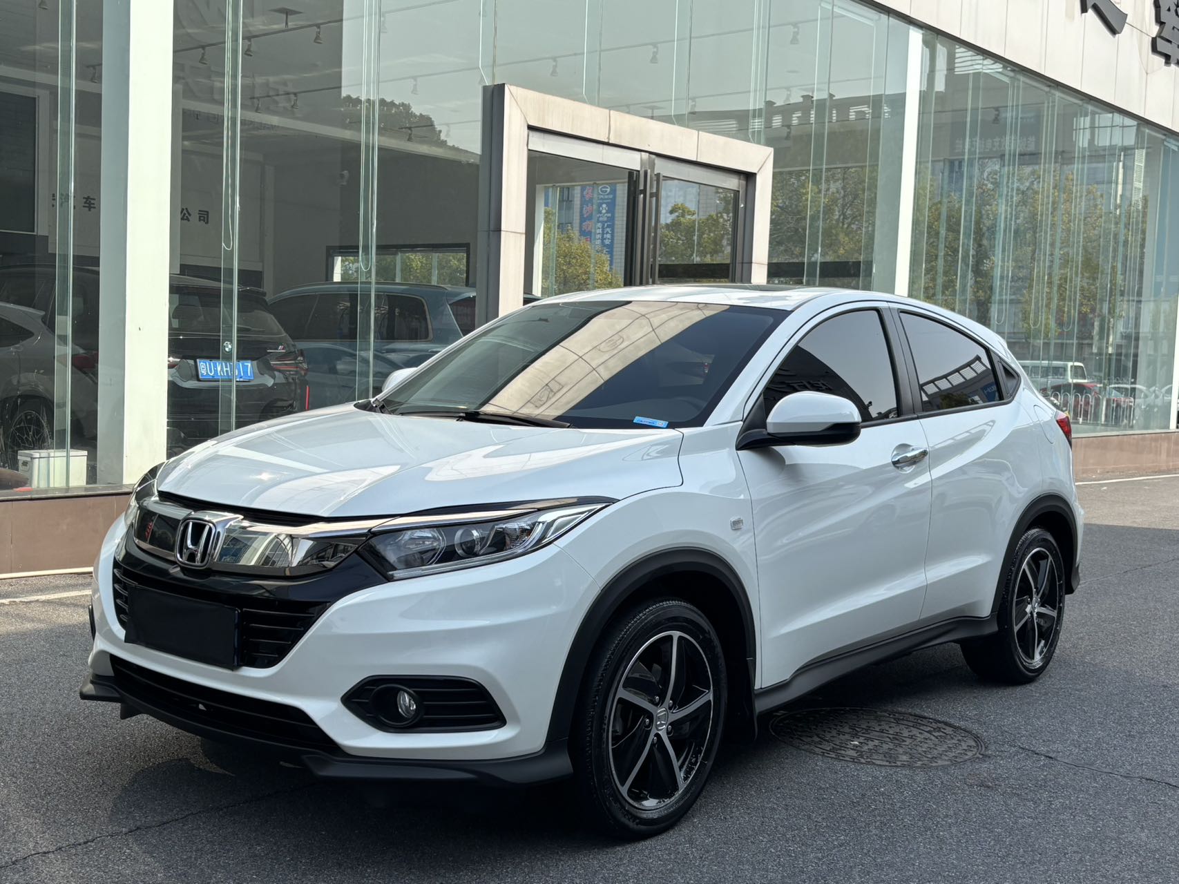 Honda Vezel 2020 1,5 л CVT Pioneer Edition National VI