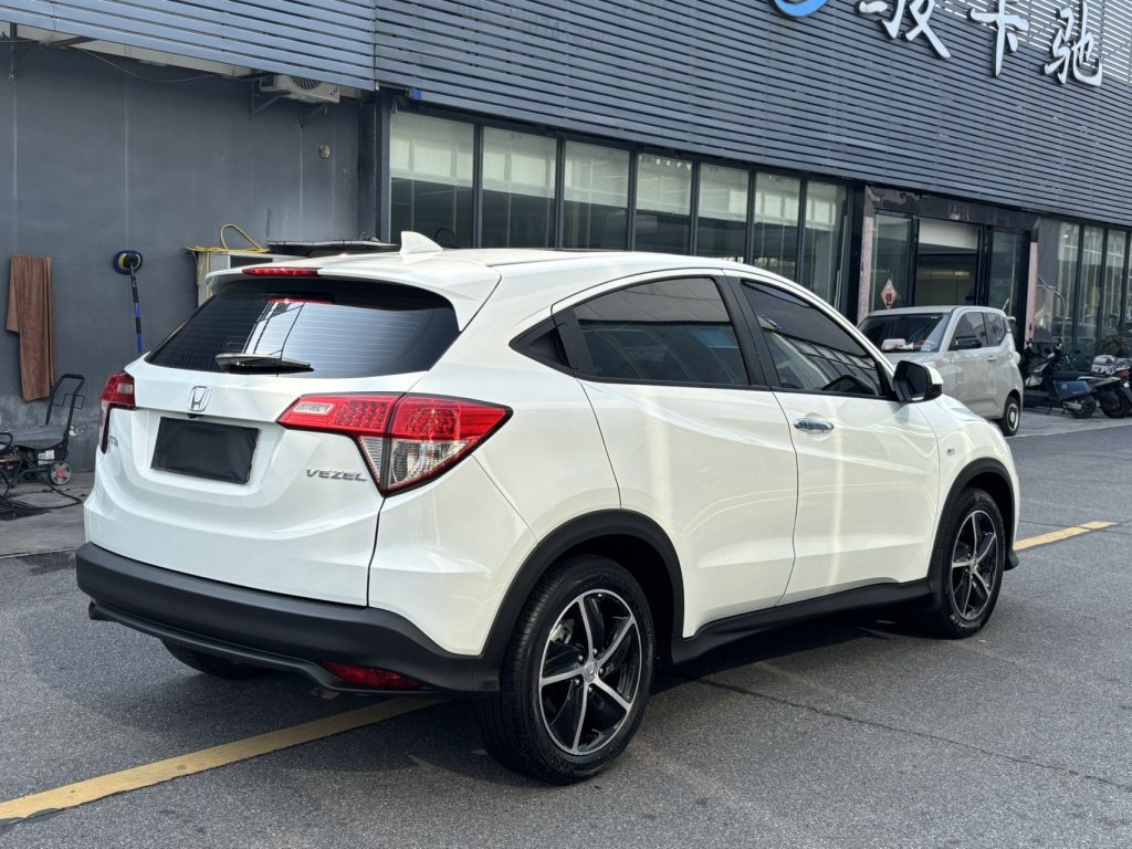 Honda Vezel 2020 1,5 л CVT Pioneer Edition National VI - Huishida Trading