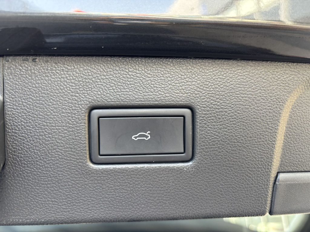 Volkswagen TAYRON 2023 280TSI Передний привод Luxury Plus Advanced Edition - Huishida Trading