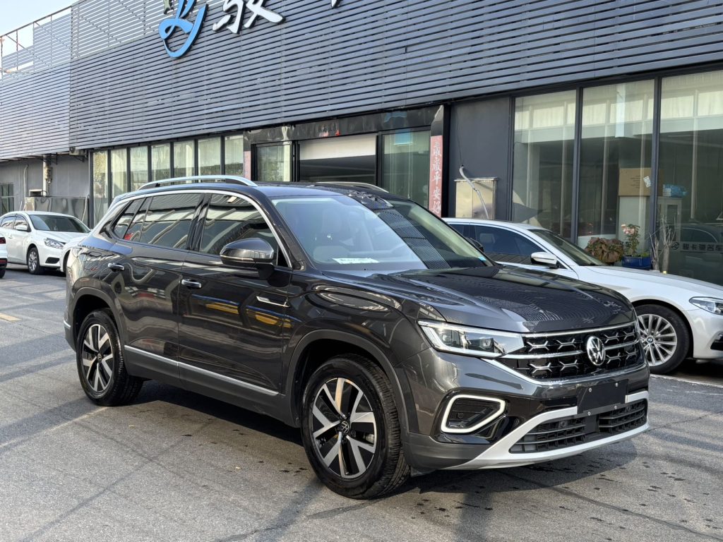 Volkswagen TAYRON 2023 280TSI Передний привод Luxury Plus Advanced Edition - Huishida Trading