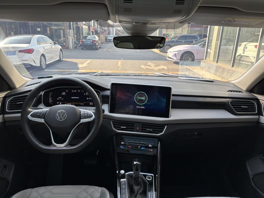 Volkswagen TAYRON 2023 280TSI Передний привод Luxury Plus Advanced Edition - Huishida Trading