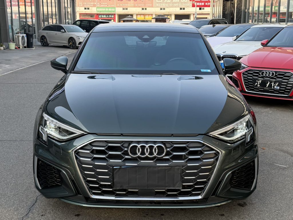 Audi A3 2021 Sportback 35 TFSI Fashion Sport Edition - Huishida Trading