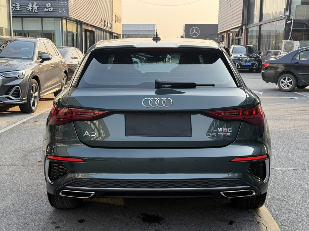 Audi A3 2021 Sportback 35 TFSI Fashion Sport Edition - Huishida Trading