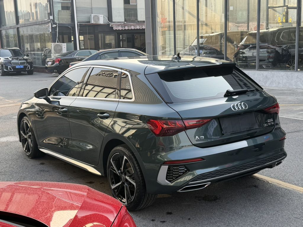 Audi A3 2021 Sportback 35 TFSI Fashion Sport Edition - Huishida Trading