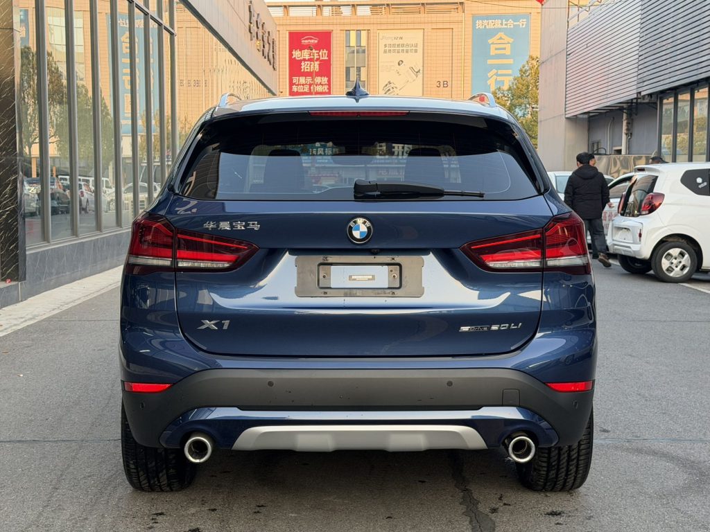 BMW X1 2022 sDrive20Li Fashion Edition - Huishida Trading
