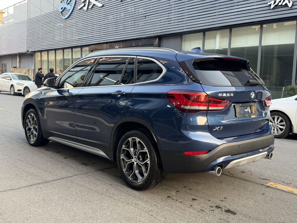BMW X1 2022 sDrive20Li Fashion Edition - Huishida Trading