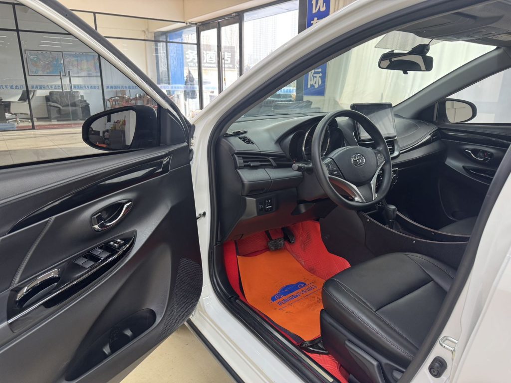 Toyota YARiS L Yaris 2022 Yaris X 1.5L CVT Premium Edition - Huishida Trading