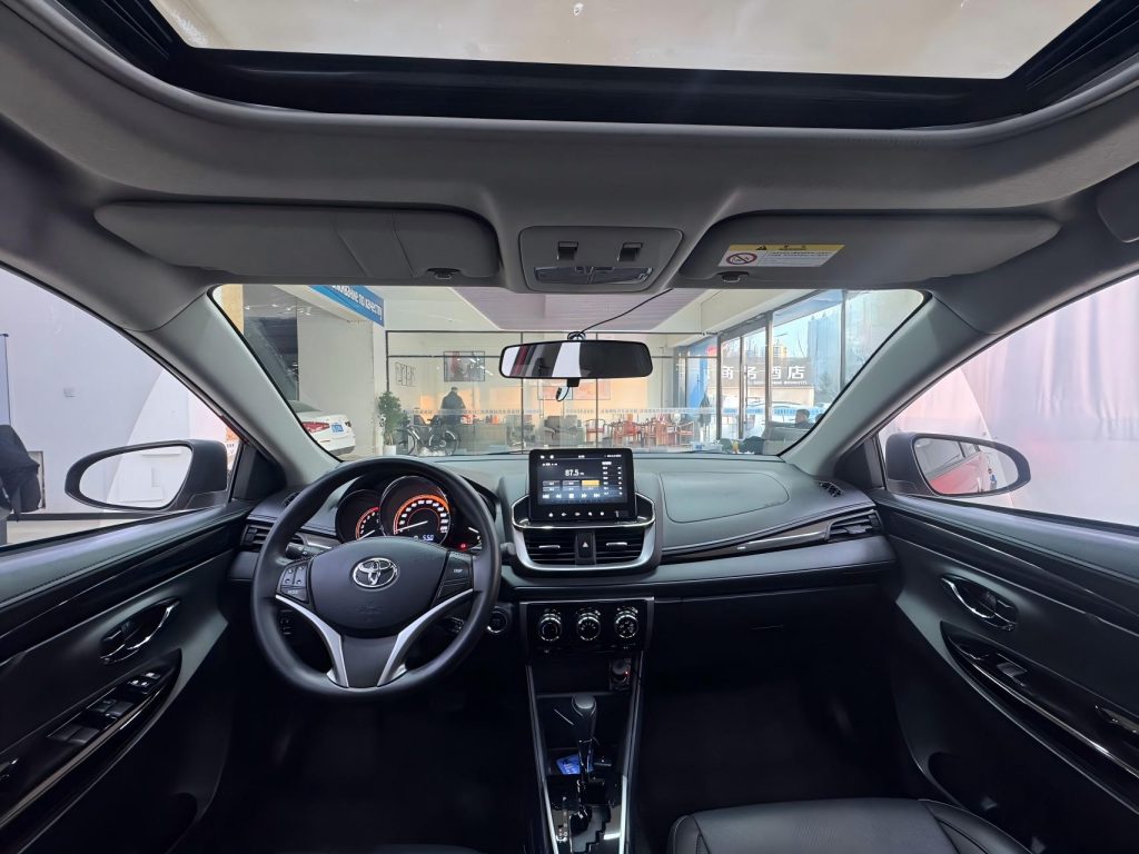 Toyota YARiS L Yaris 2022 Yaris X 1.5L CVT Premium Edition - Huishida Trading