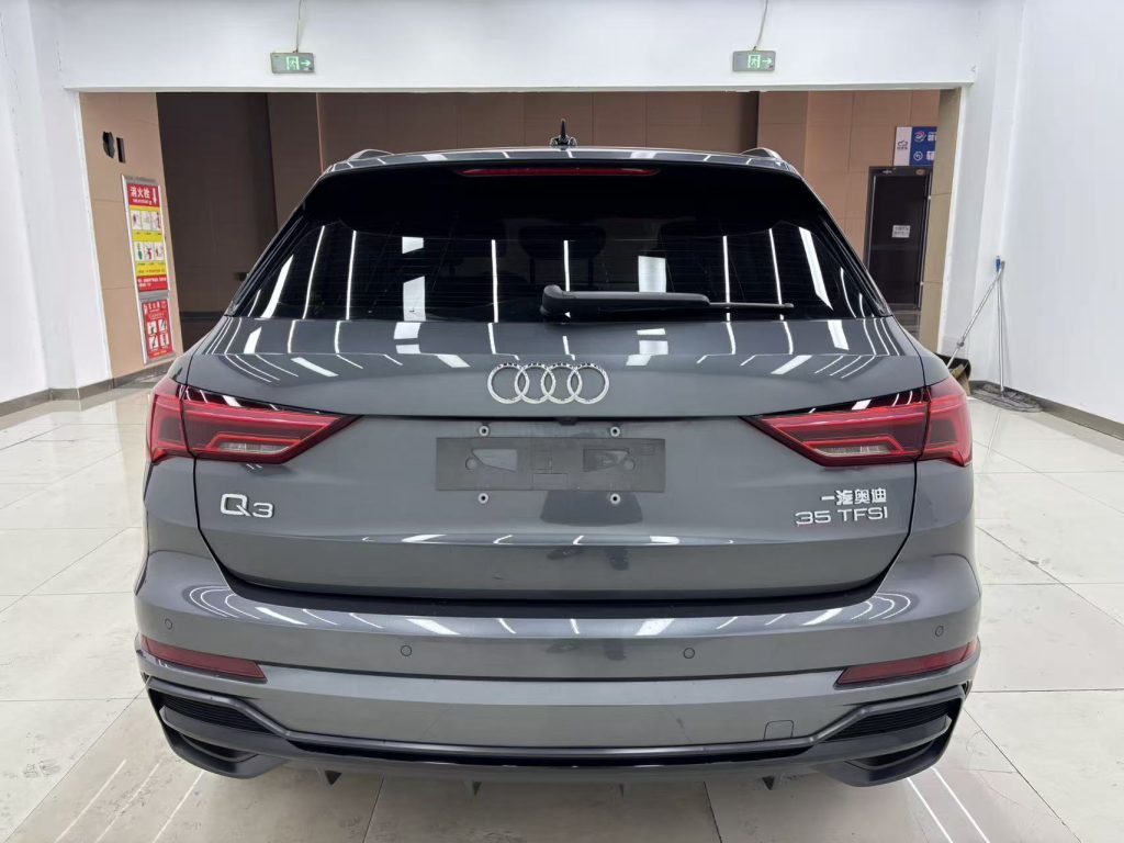 Audi Q3 2023 35 TFSI Sportline (1.4T) - Huishida Trading