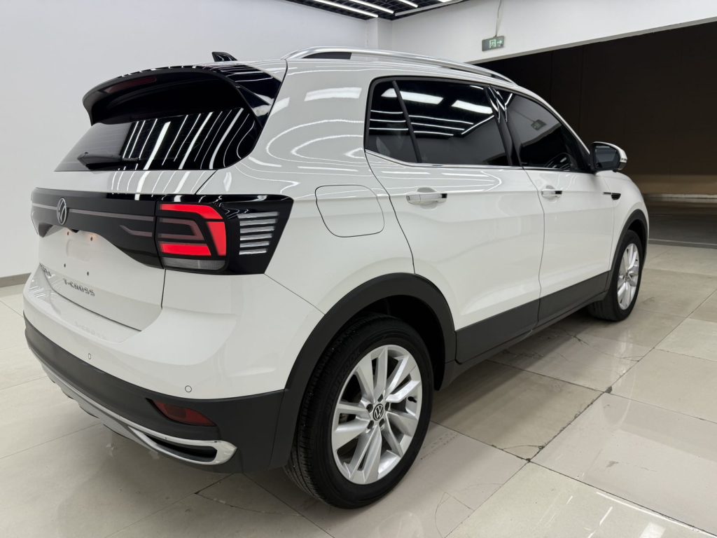 Volkswagen T-Cross 2021 1,5 л, автоматическая коробка передач, версия Comfort Edition - Huishida Trading