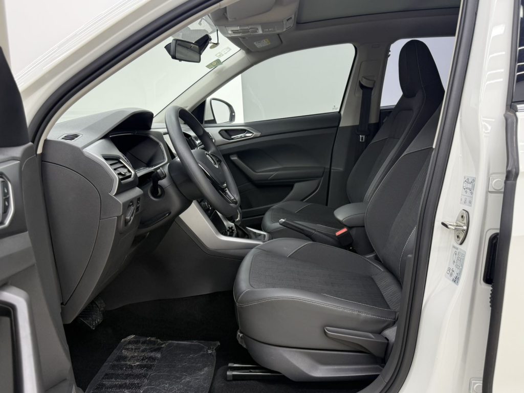 Volkswagen T-Cross 2021 1,5 л, автоматическая коробка передач, версия Comfort Edition - Huishida Trading