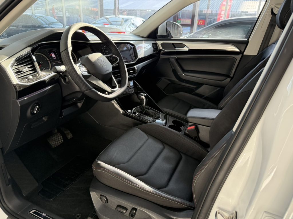 Volkswagen TAYRON 2022 280TSI с двухколесным приводом, версия Luxury Smart Connect - Huishida Trading