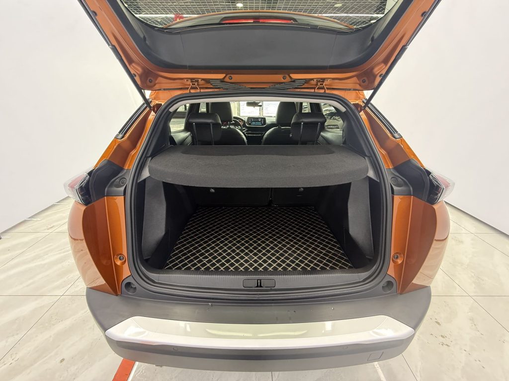 Peugeot 2008 2022 Модель 230THP THE ONE - Huishida Trading