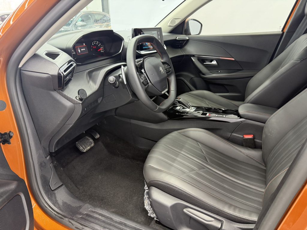 Peugeot 2008 2022 Модель 230THP THE ONE - Huishida Trading