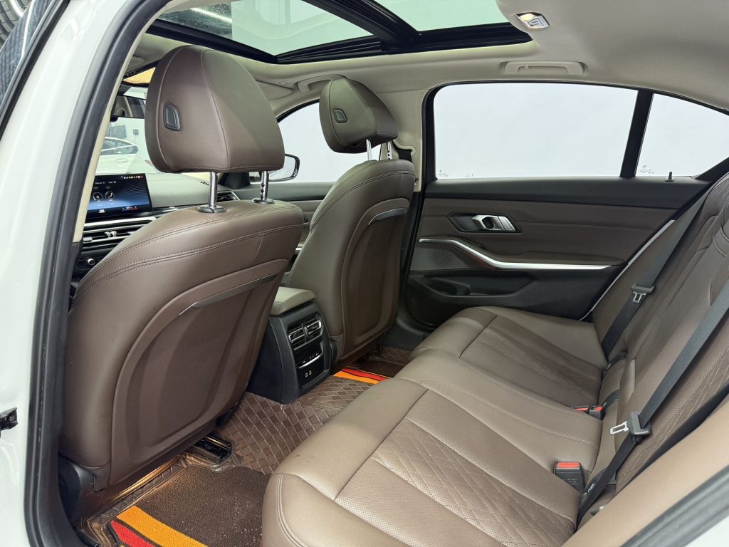 BMW 3 Series 2023 320Li M Sport Package - Huishida Trading