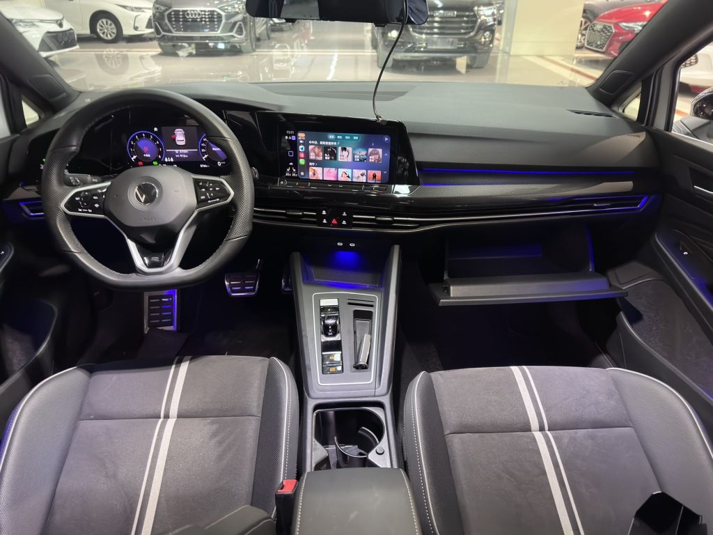 Volkswagen Golf 2023 280TSI DSG R-Line Lite - Huishida Trading