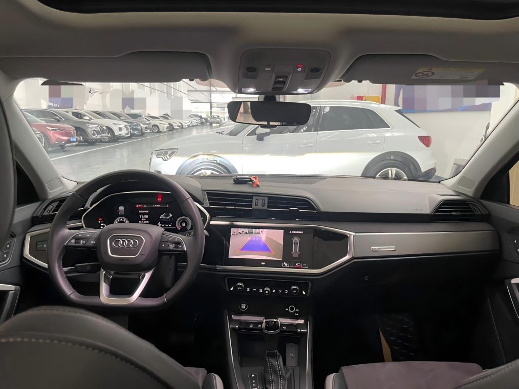 Audi Q3 2022 года 35 TFSI Sportline - Huishida Trading
