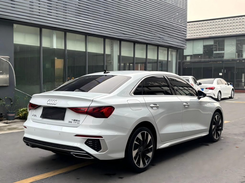 Audi A3 2022 A3L Limousine 35 TFSI Sportline - Huishida Trading