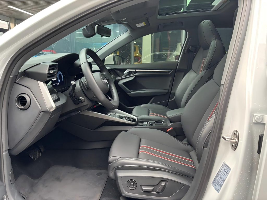 Audi A3 2022 A3L Limousine 35 TFSI Sportline - Huishida Trading