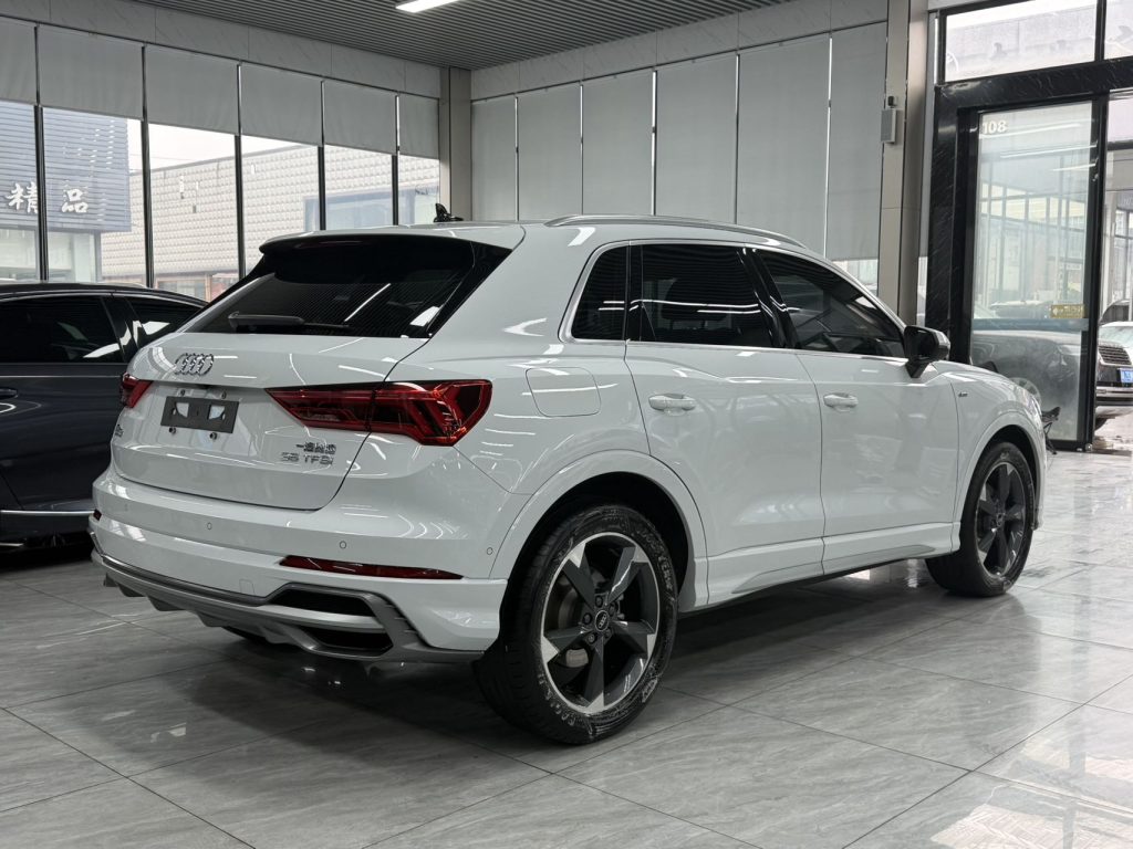 Audi Q3 2022 35 TFSI Sportline National VI - Huishida Trading