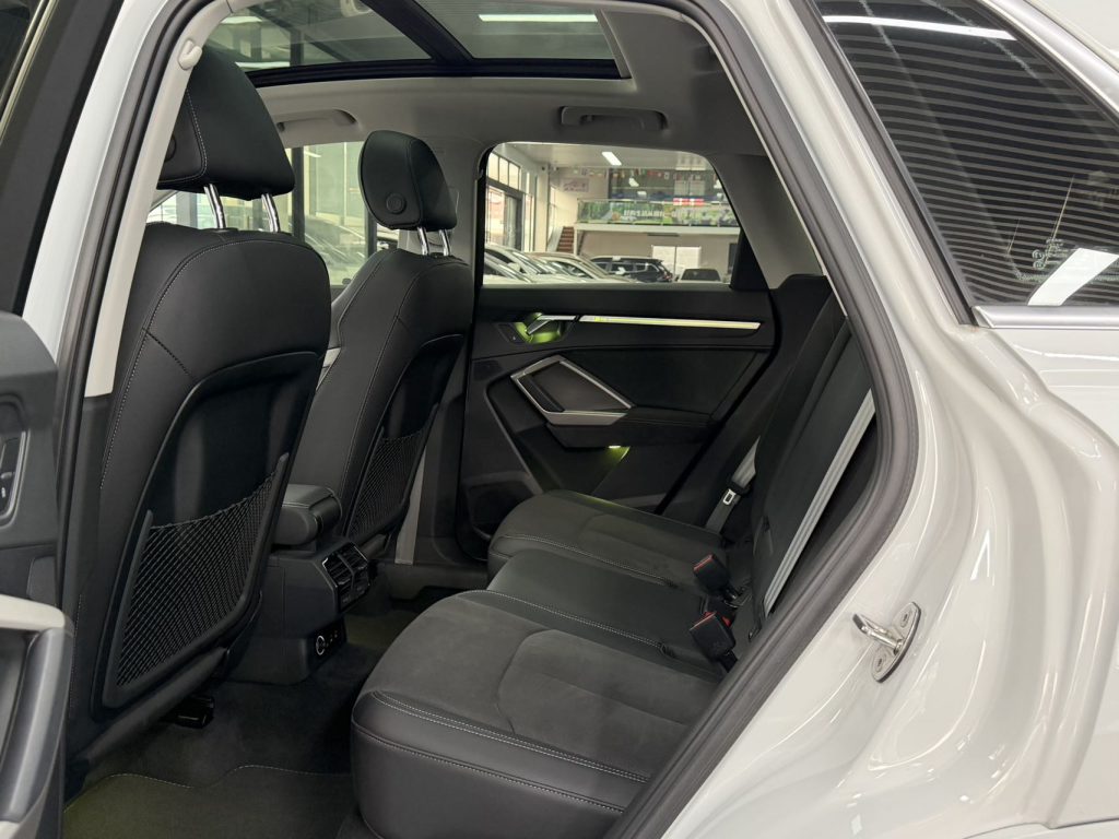 Audi Q3 2023 35 TFSI Sportline (1.4T) - Huishida Trading