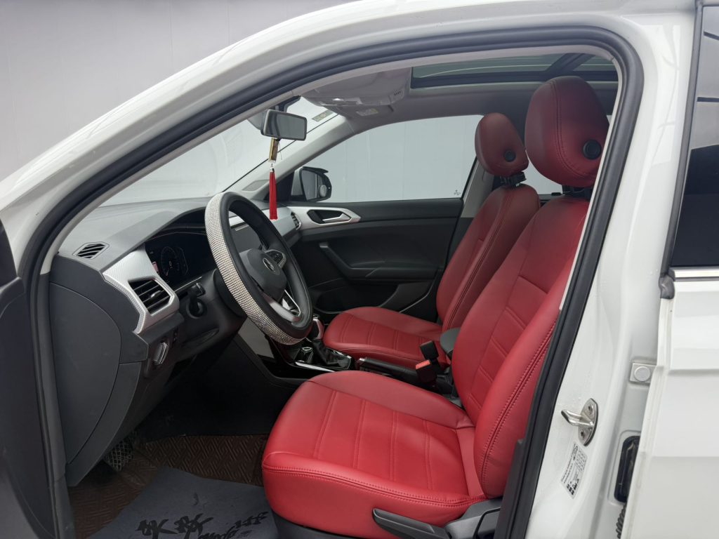 Volkswagen TACQUA 2021 1,5 л Automatic Connect Edition - Huishida Trading