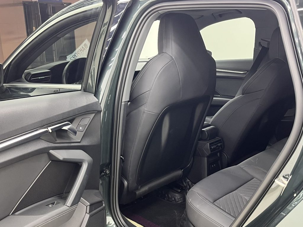 Audi A3 2021 Sportback 35 TFSI Elegance Edition - Huishida Trading