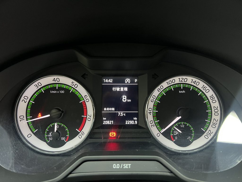 Škoda Octavia 2021 года 1,5 л Comfort Edition - Huishida Trading