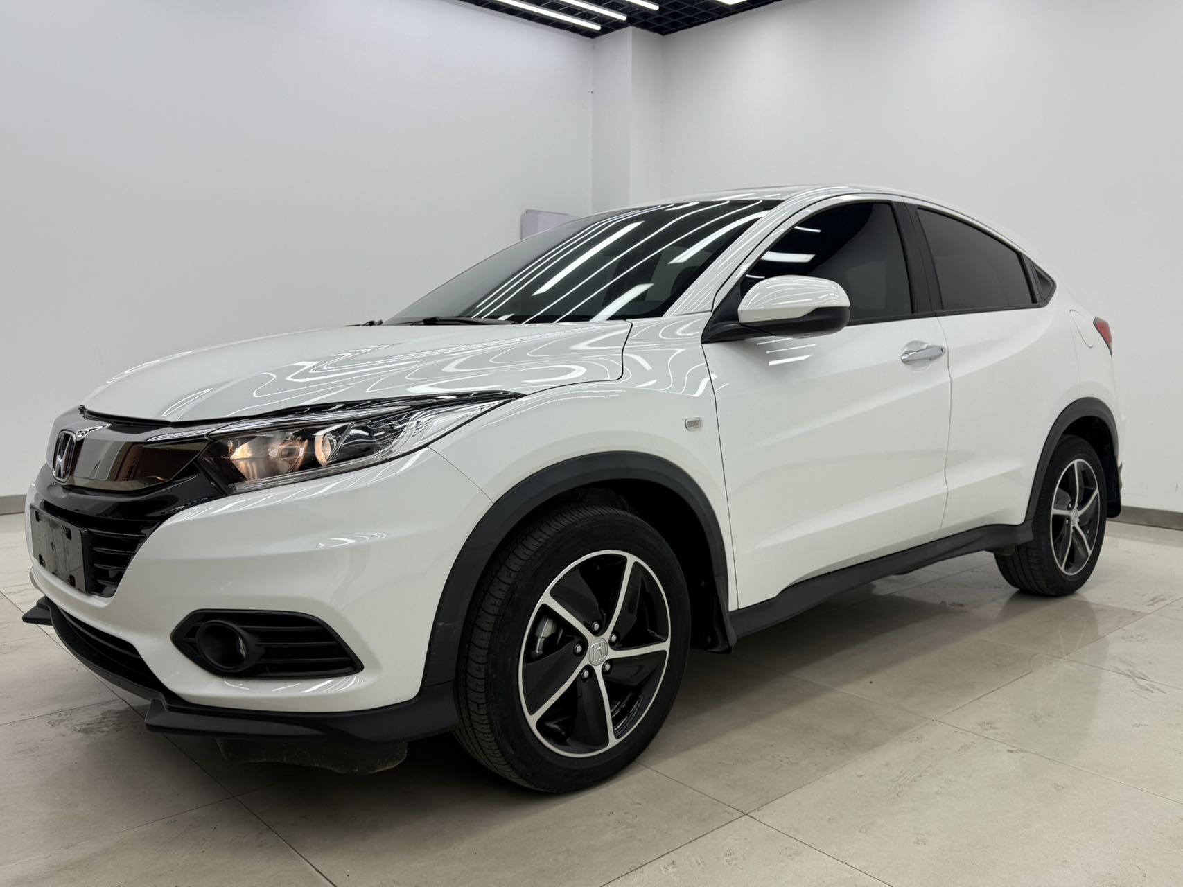 2020 Honda Vezel 1,5 л CVT Pioneer Edition