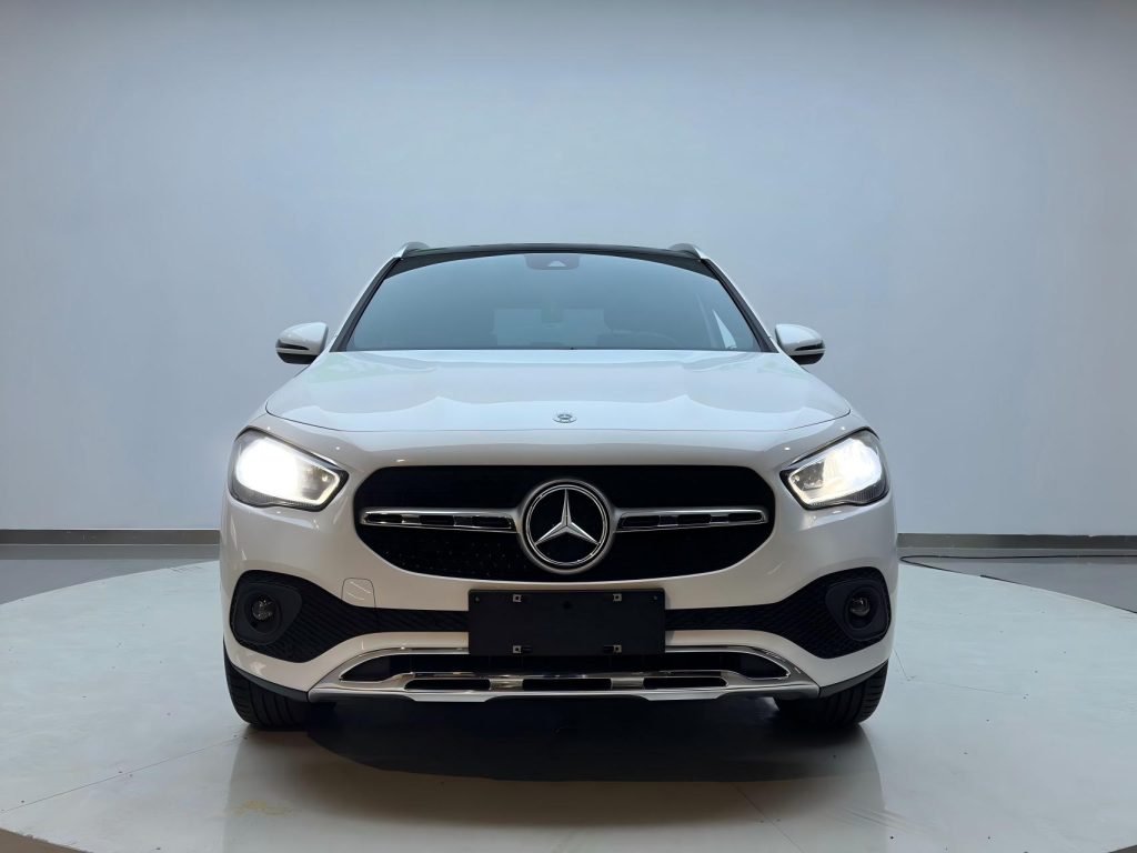 Mercedes-Benz GLA 2022 Модель GLA 180 - Huishida Trading