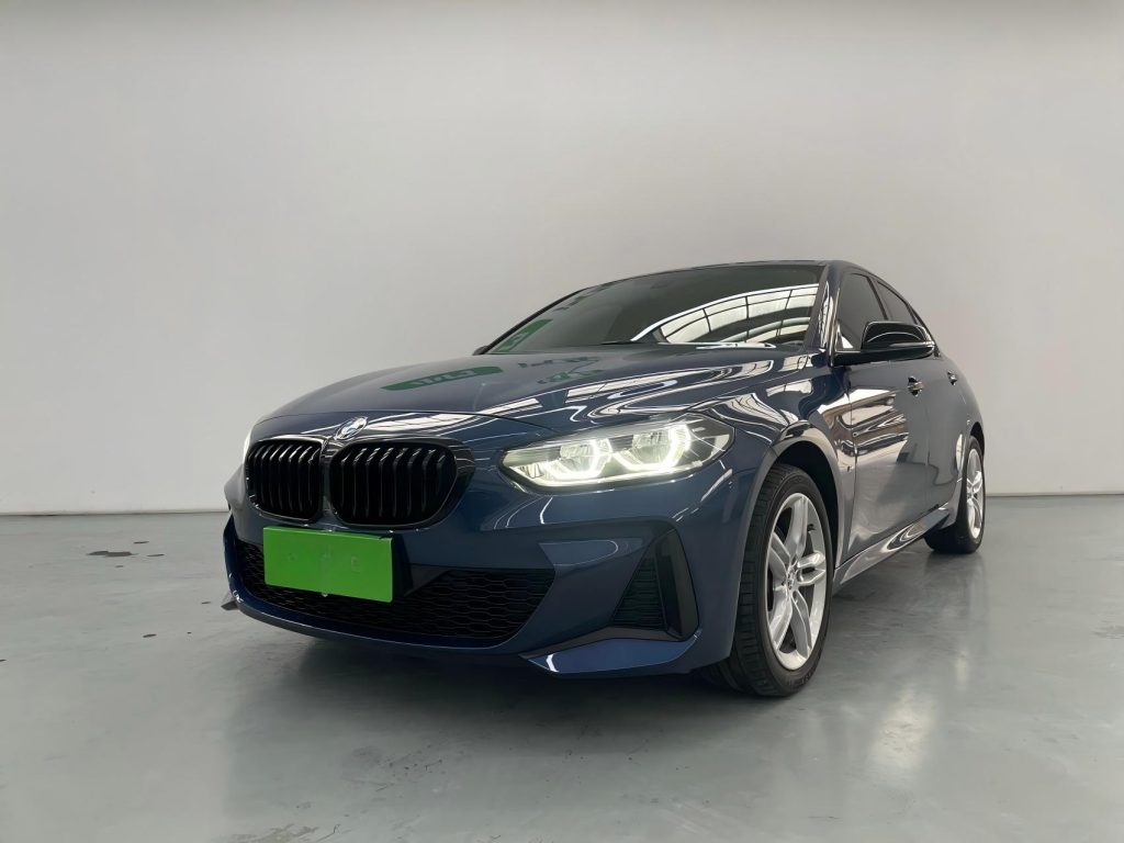BMW 1 серии 2022 года 120i M Sport Night Edition - Huishida Trading