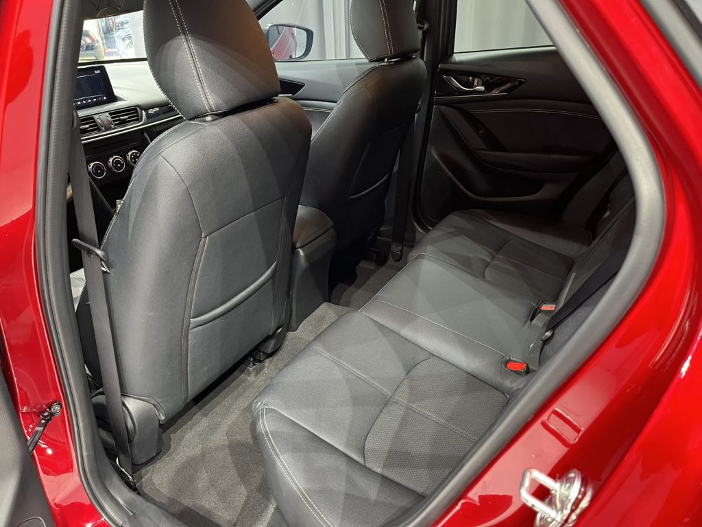 Mazda CX-4 2021 Модель 2.0L Автоматическая коробка передач 2WD Skyactiv-Explorer Edition - Huishida Trading