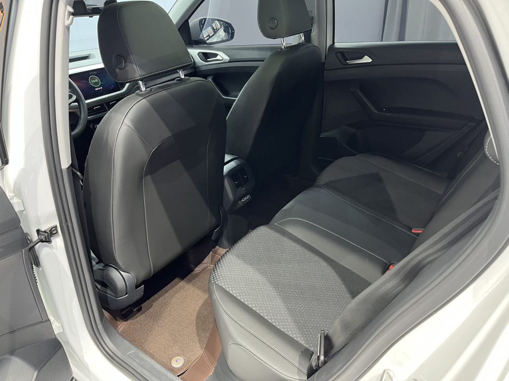 Volkswagen TACQUA 2021 1,5 л Automatic Connect Edition - Huishida Trading