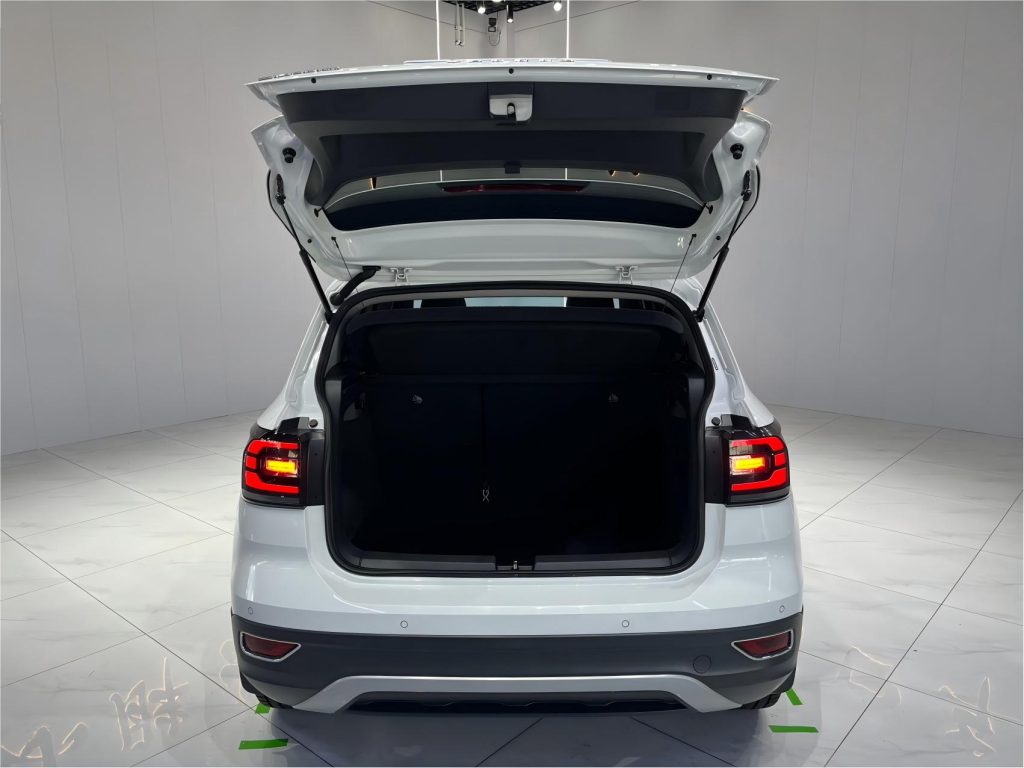 Volkswagen TACQUA 2021 1,5 л Automatic Connect Edition - Huishida Trading