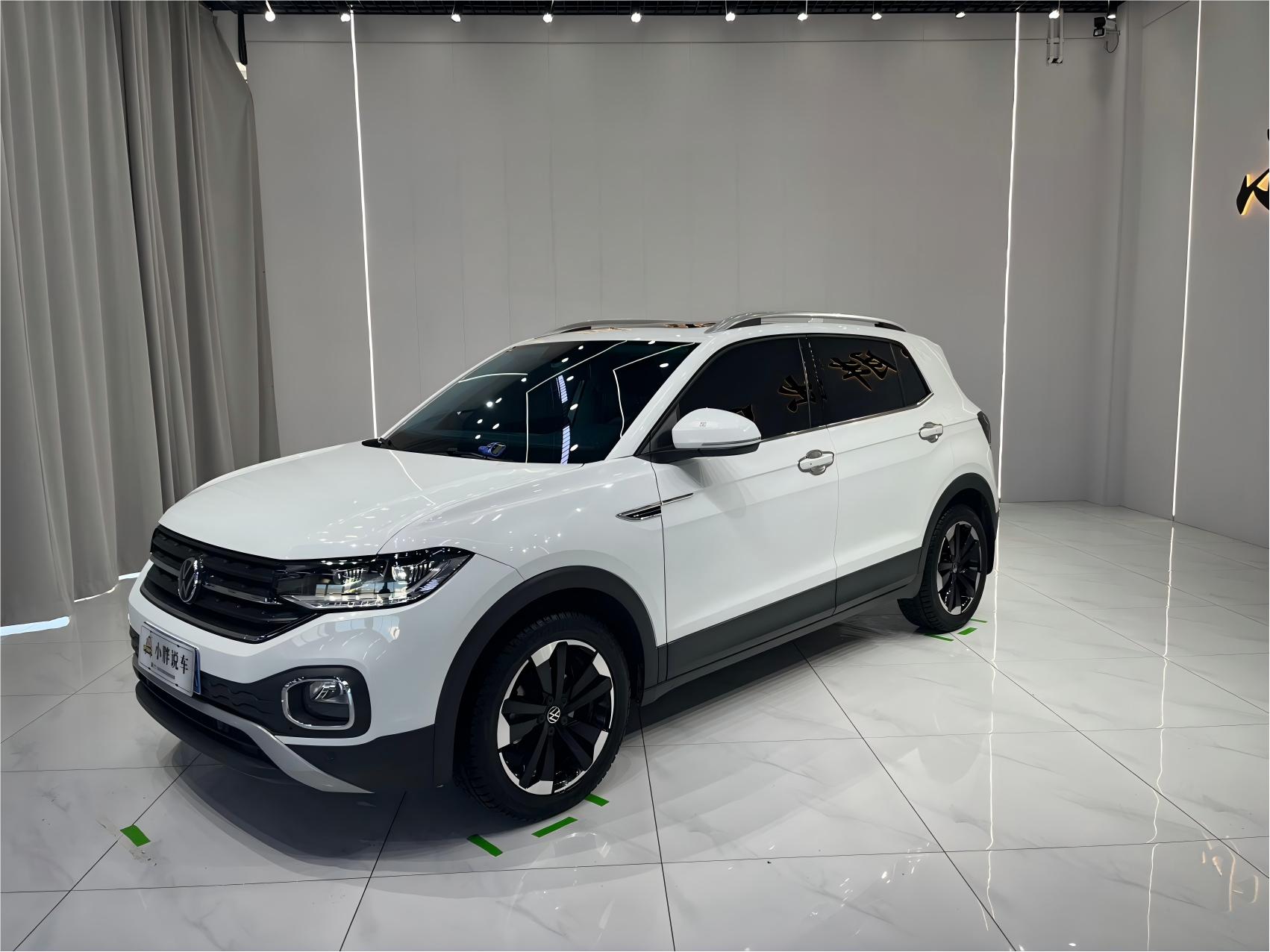 Volkswagen TACQUA 2021 1,5 л Automatic Connect Edition