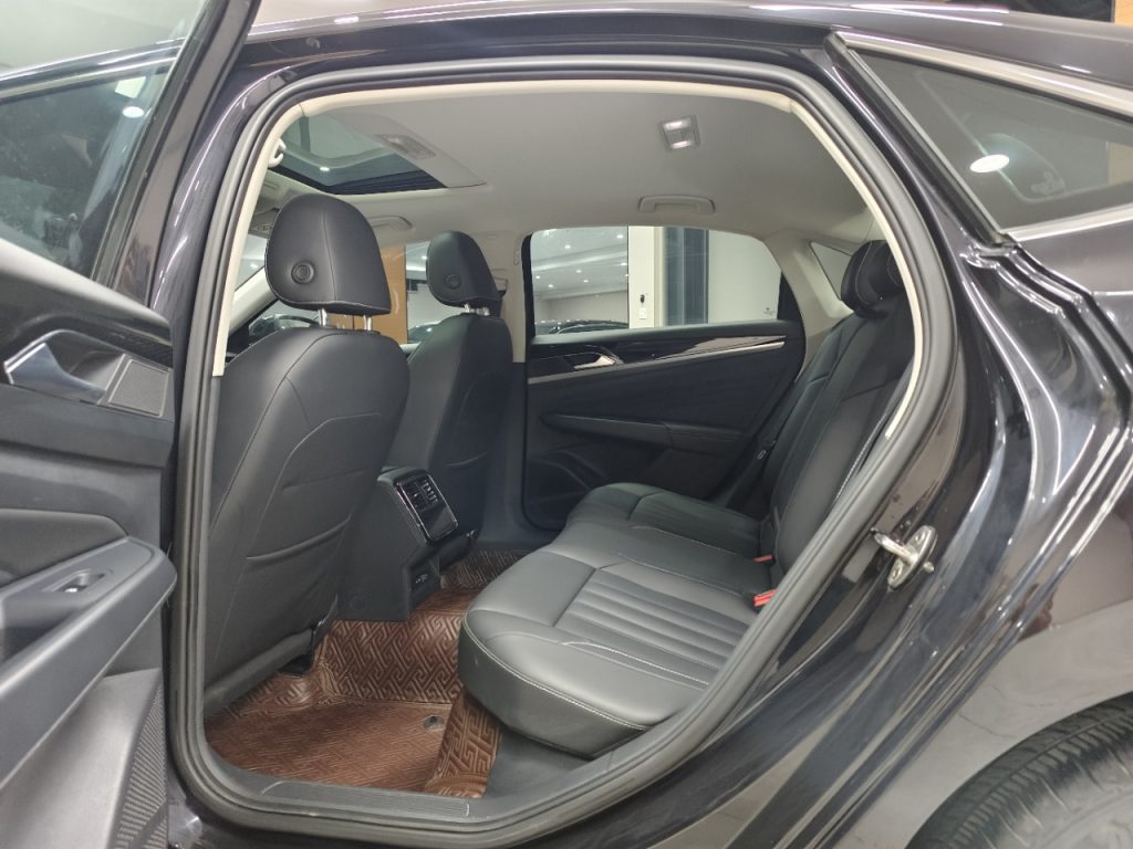 2022 Volkswagen Passat 280TSI Elite Edition - Huishida Trading