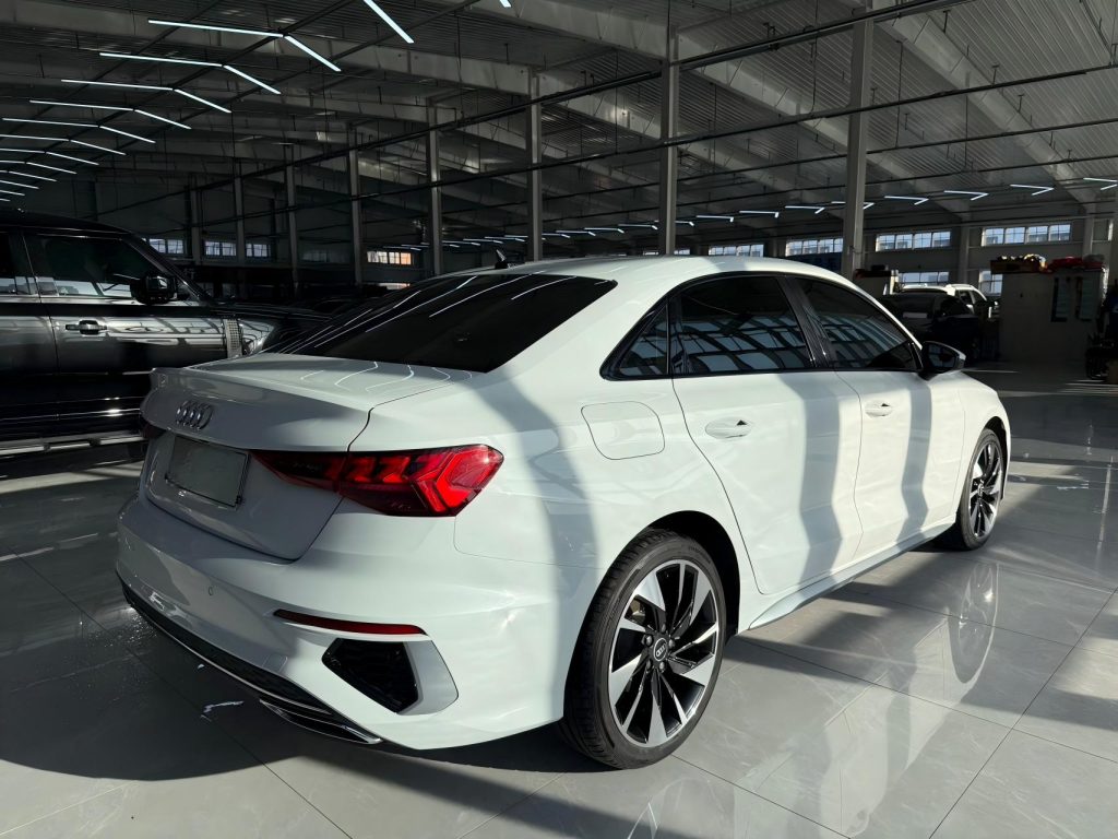 Audi A3 2022 A3L Limousine 35 TFSI Sportline - Huishida Trading