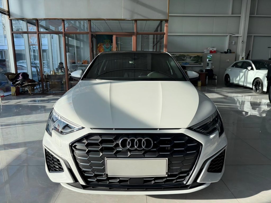 Audi A3 2022 A3L Limousine 35 TFSI Sportline - Huishida Trading