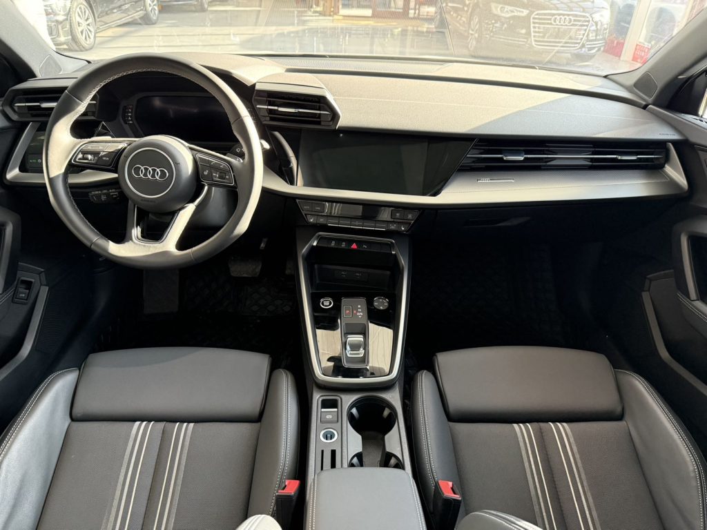 Audi A3 2022 A3L Limousine 35 TFSI Sportline - Huishida Trading